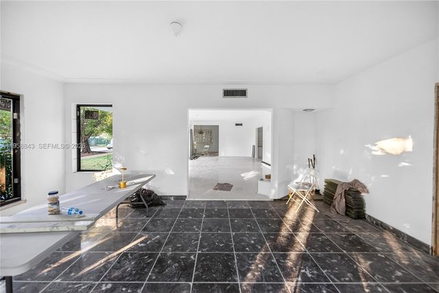 1100 N Shore Dr 0, Miami Beach, FL 33141