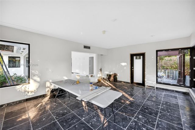 1100 N Shore Dr 0, Miami Beach, FL 33141