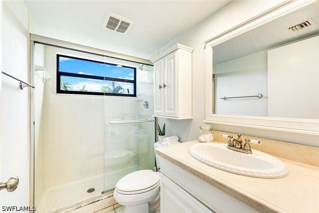 4300 Belair LN 12, Naples, FL 34103
