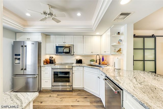 4300 Belair LN 12, Naples, FL 34103