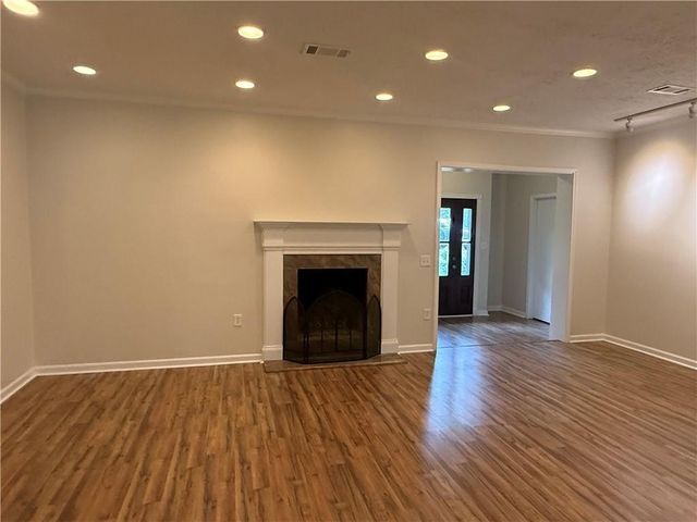 107 VALLEY Drive, Pineville, LA 71360