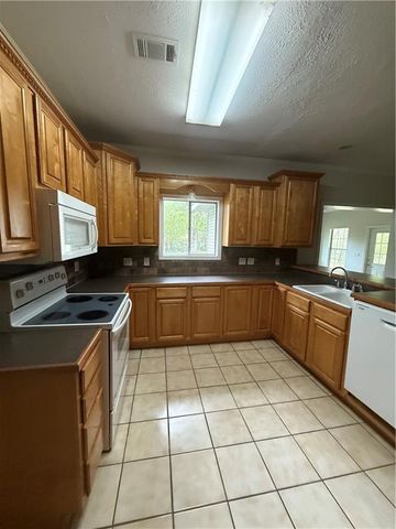 107 VALLEY Drive, Pineville, LA 71360