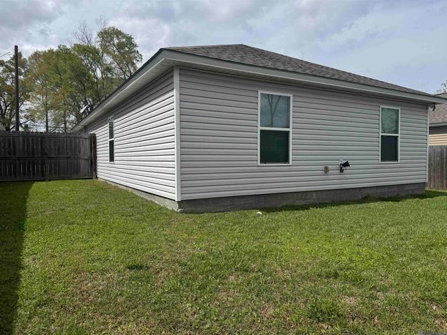 1501 Ravier Ln, Sunshine, LA 70780