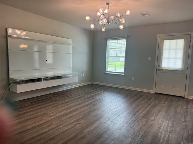 1501 Ravier Ln, Sunshine, LA 70780