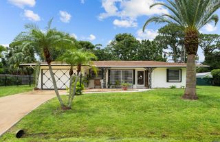 611 Coconut Avenue N, Port St Lucie, FL 34952