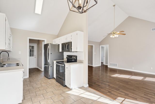 7775 SHADOW ELM LN, Bartlett, TN 38002