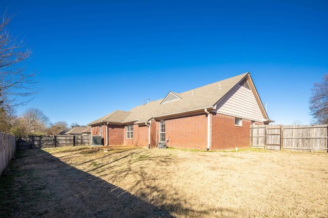 7775 SHADOW ELM LN, Bartlett, TN 38002