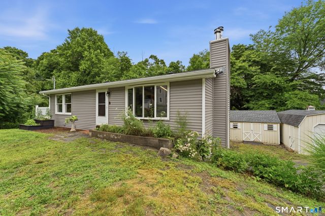 8 Phelps Lane, Deep River, CT 06417