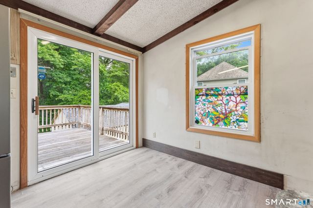 8 Phelps Lane, Deep River, CT 06417
