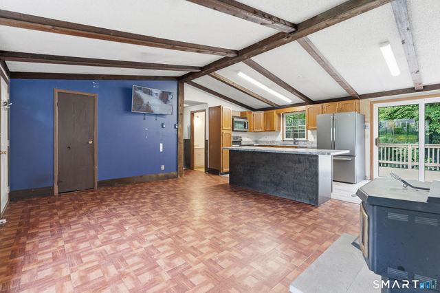 8 Phelps Lane, Deep River, CT 06417
