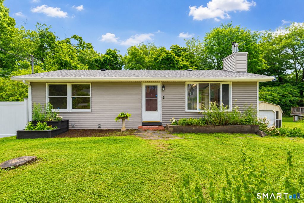 8 Phelps Lane, Deep River, CT 06417