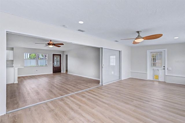 7901 3RD STREET N, St Petersburg, FL 33702