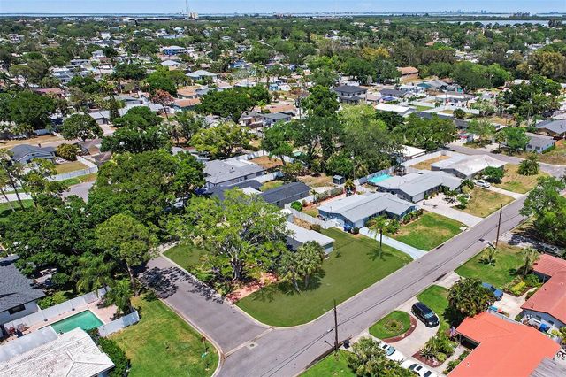 7901 3RD STREET N, St Petersburg, FL 33702