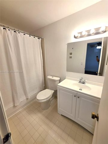 14237 SW 94th Cir Ln 103, Miami, FL 33186