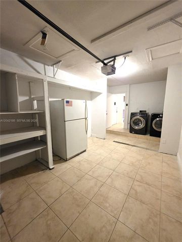 14237 SW 94th Cir Ln 103, Miami, FL 33186