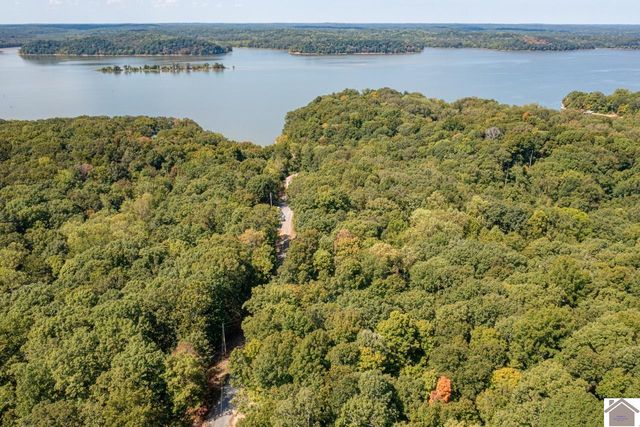 96 Dogwood Cove, Cadiz, KY 42211