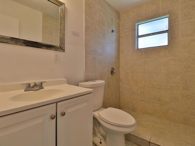3024 W Dixie Boulevard, Fort Pierce, FL 34946