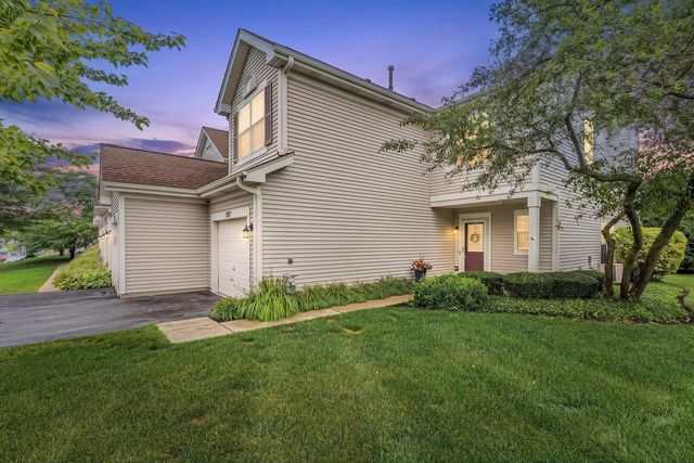 17867 W Braewick Road, Gurnee, IL 60031