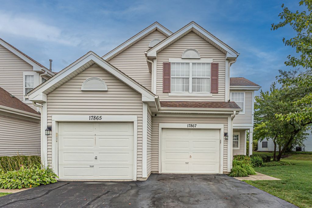 17867 W Braewick Road, Gurnee, IL 60031