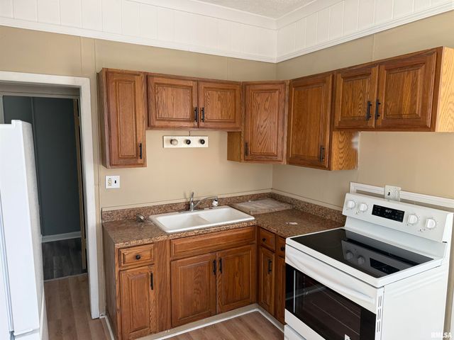 2129 N WISCONSIN Avenue, Peoria, IL 61603