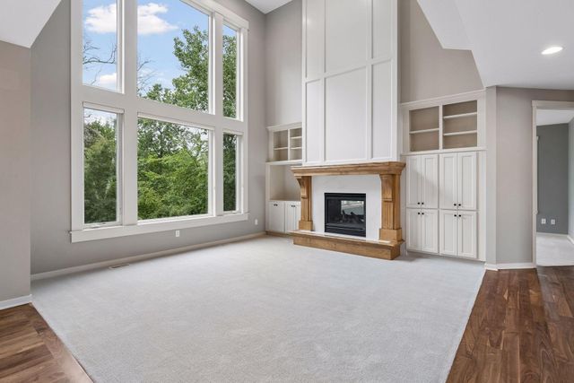 21180 Wellington Place, Lakeville, MN 55044