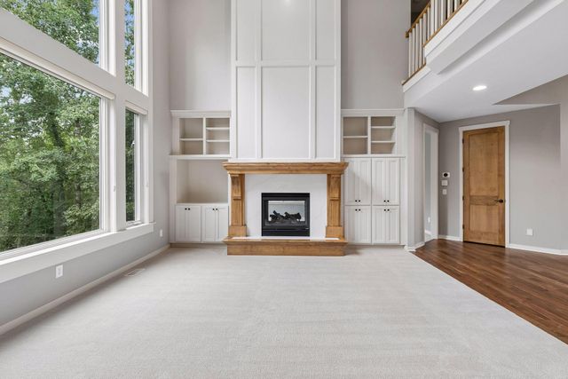 21180 Wellington Place, Lakeville, MN 55044
