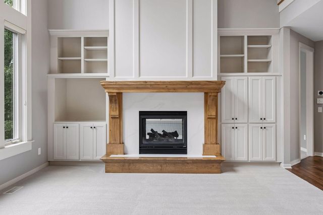 21180 Wellington Place, Lakeville, MN 55044