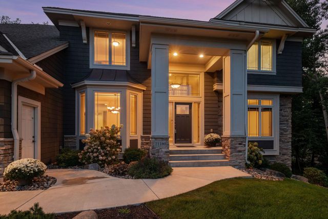 21180 Wellington Place, Lakeville, MN 55044