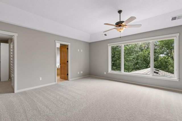 21180 Wellington Place, Lakeville, MN 55044