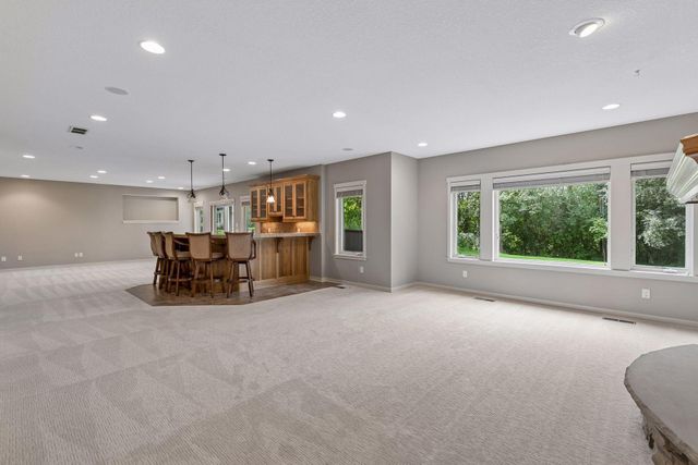 21180 Wellington Place, Lakeville, MN 55044
