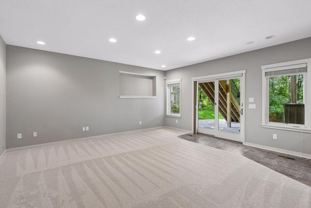 21180 Wellington Place, Lakeville, MN 55044