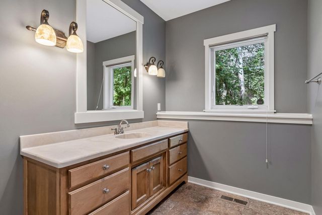 21180 Wellington Place, Lakeville, MN 55044