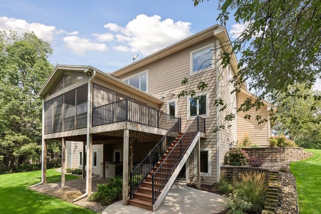 21180 Wellington Place, Lakeville, MN 55044