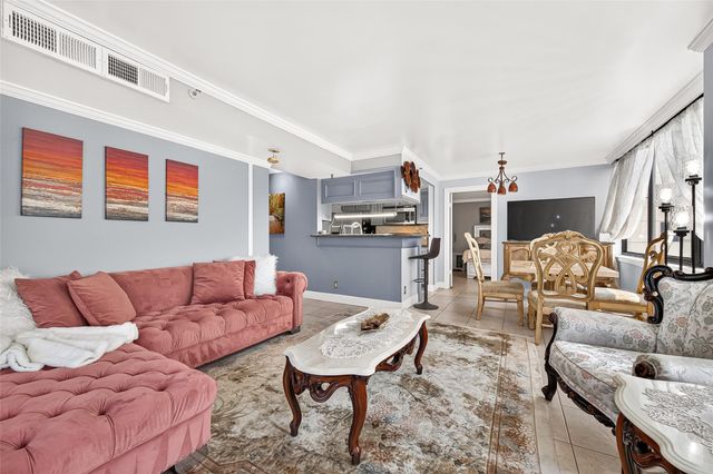 3525 Sage Road 1116, Houston, TX 77056