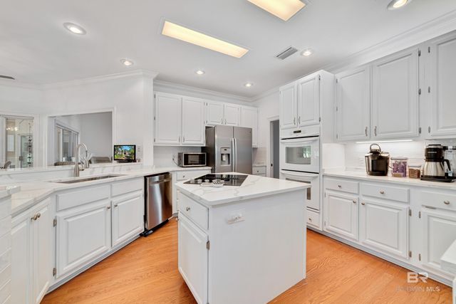 601 Willow Point Court, Gulf Shores, AL 36542