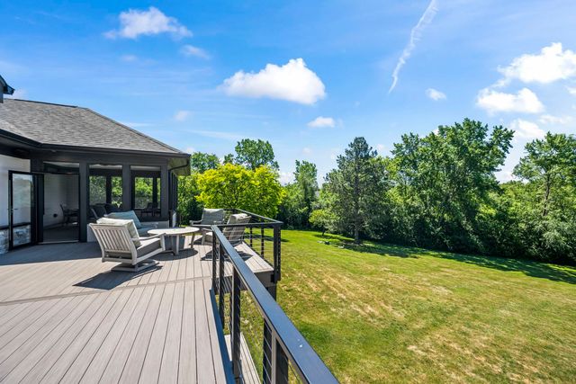 26153 W Cuba Road, Barrington, IL 60010