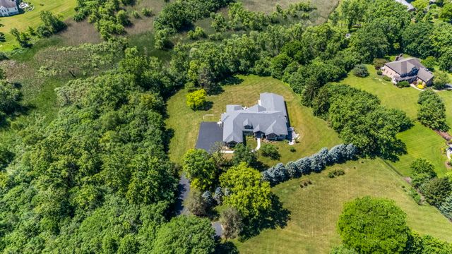 26153 W Cuba Road, Barrington, IL 60010