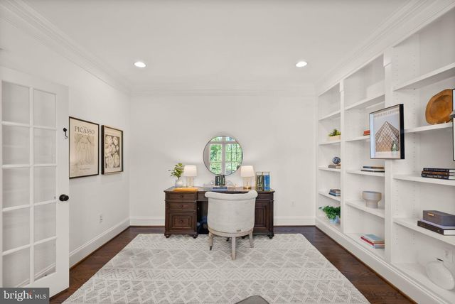 812 21ST ST S, Arlington, VA 22202