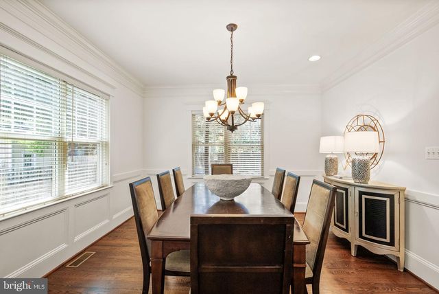 812 21ST ST S, Arlington, VA 22202