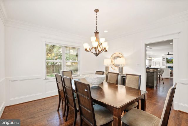 812 21ST ST S, Arlington, VA 22202