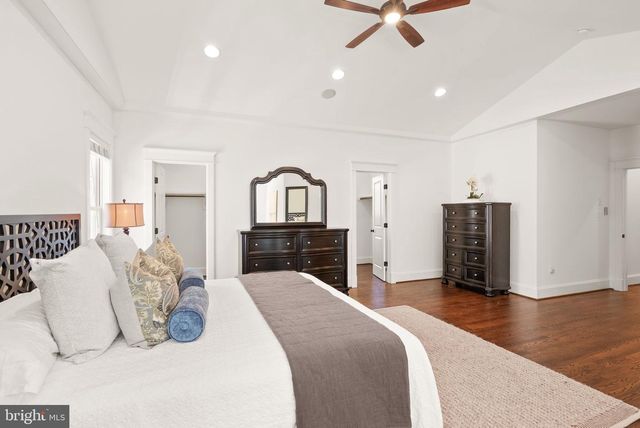 812 21ST ST S, Arlington, VA 22202