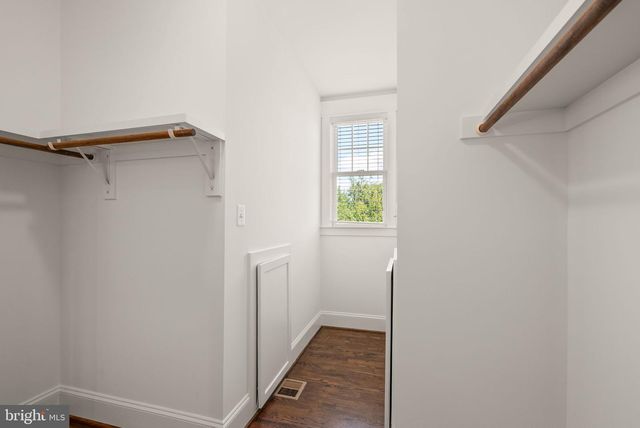 812 21ST ST S, Arlington, VA 22202