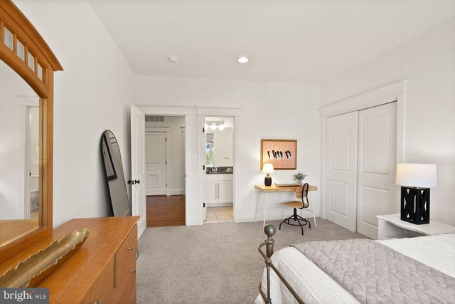 812 21ST ST S, Arlington, VA 22202