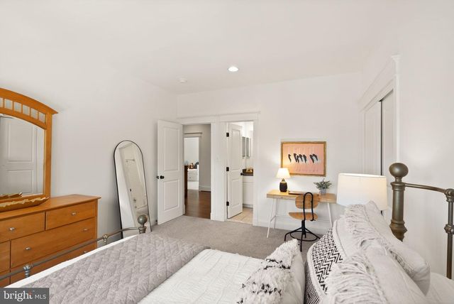 812 21ST ST S, Arlington, VA 22202