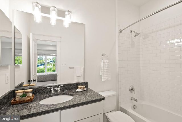 812 21ST ST S, Arlington, VA 22202