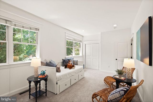 812 21ST ST S, Arlington, VA 22202