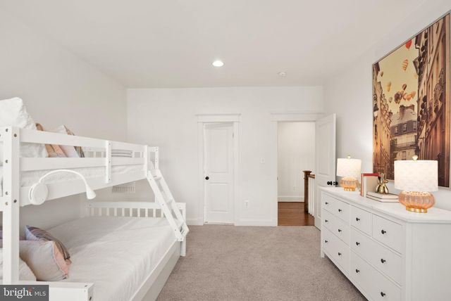 812 21ST ST S, Arlington, VA 22202