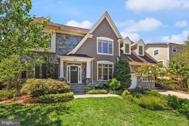 812 21ST ST S, Arlington, VA 22202
