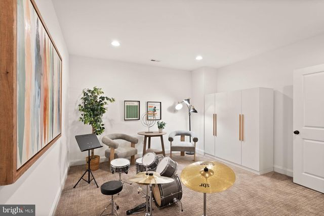 812 21ST ST S, Arlington, VA 22202