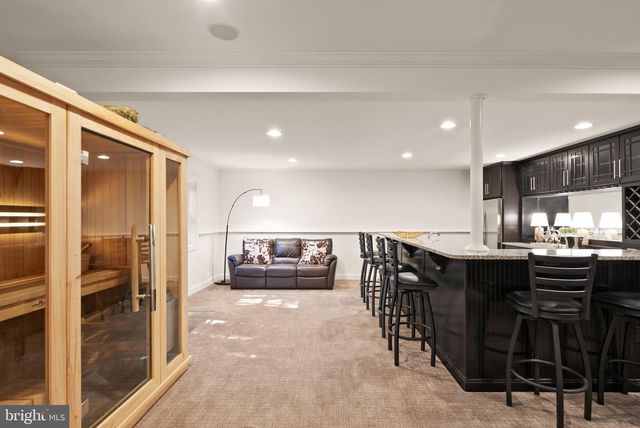 812 21ST ST S, Arlington, VA 22202